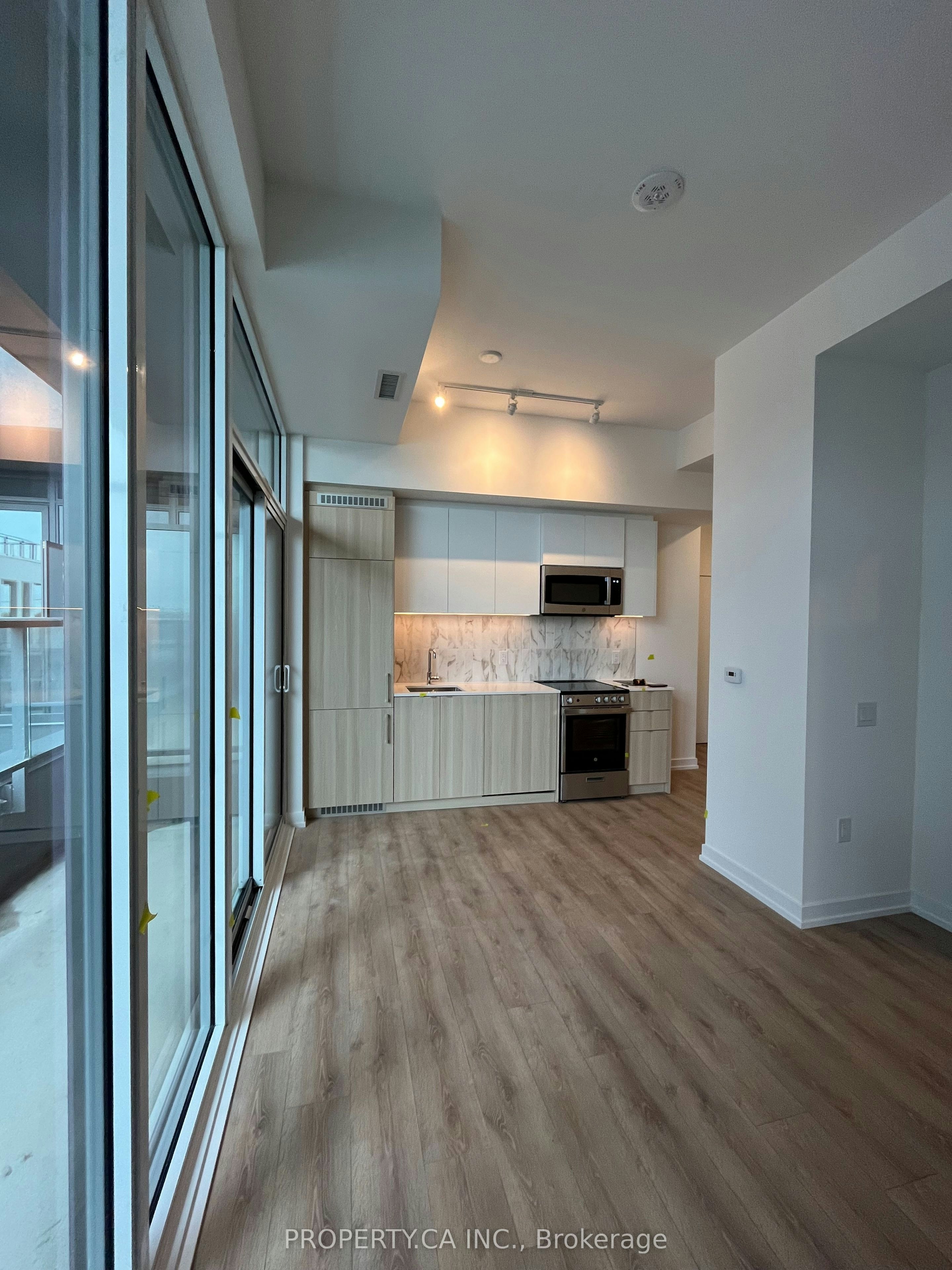 320-500 Dupont Street, Toronto, ON, M6G 0B8 - 11