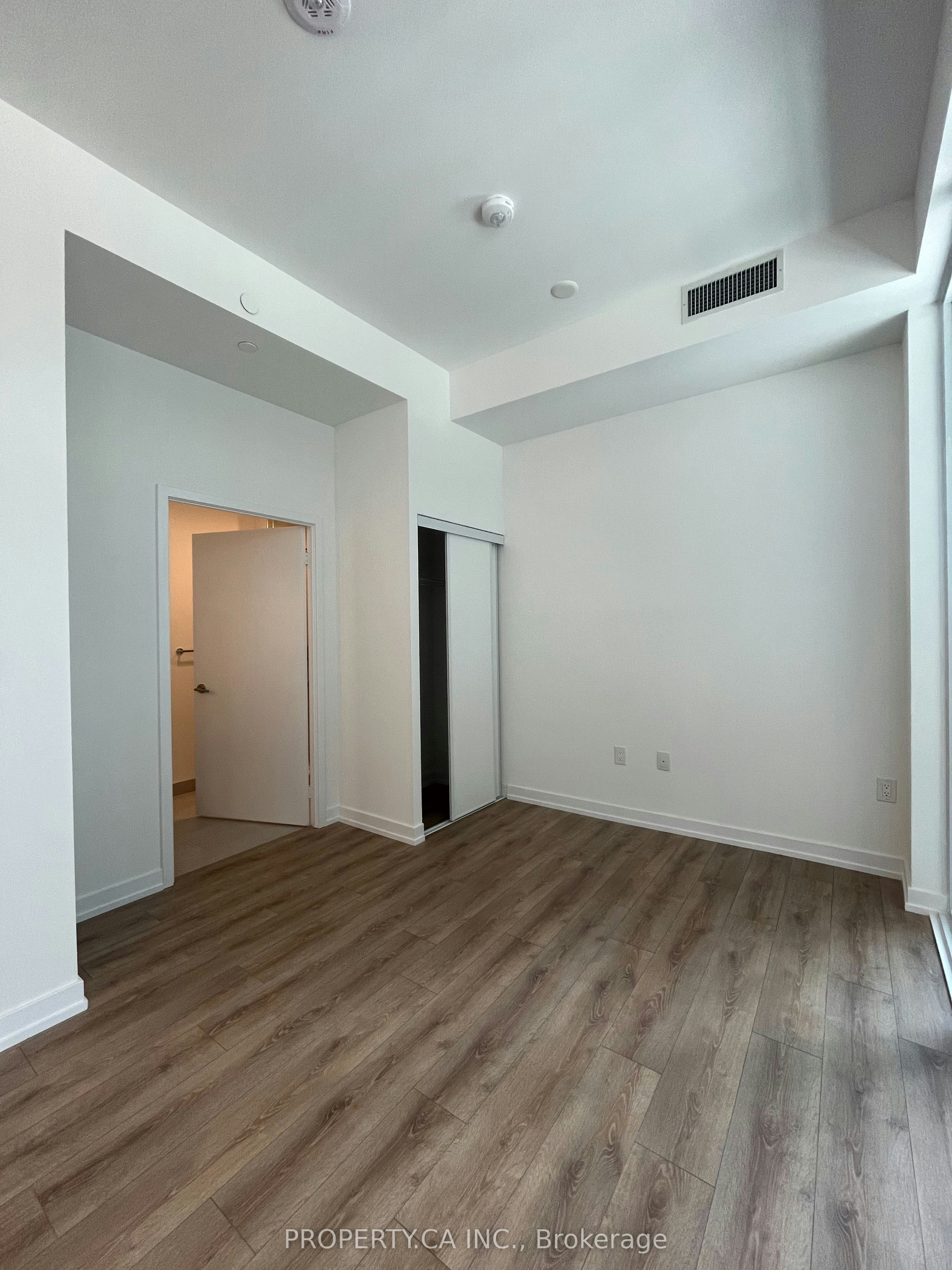 320-500 Dupont Street, Toronto, ON, M6G 0B8 - 8