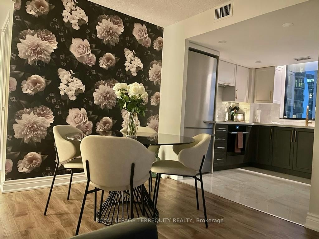 1911-28 Harrison Garden Boulevard, Toronto, ON, M2N 7B5 - 6
