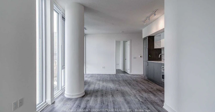 807-138 Downes Street, Toronto, ON, M5E 0E4 - 5