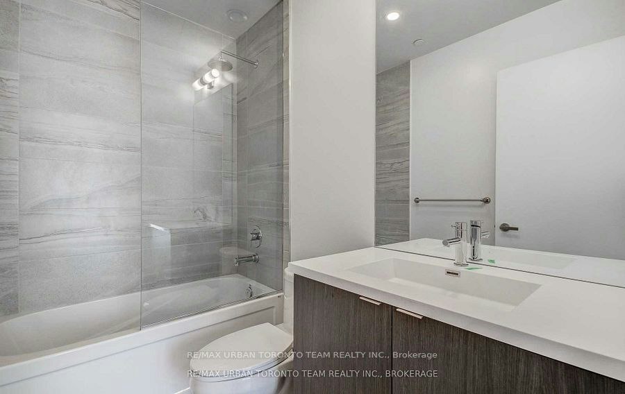 807-138 Downes Street, Toronto, ON, M5E 0E4 - 9