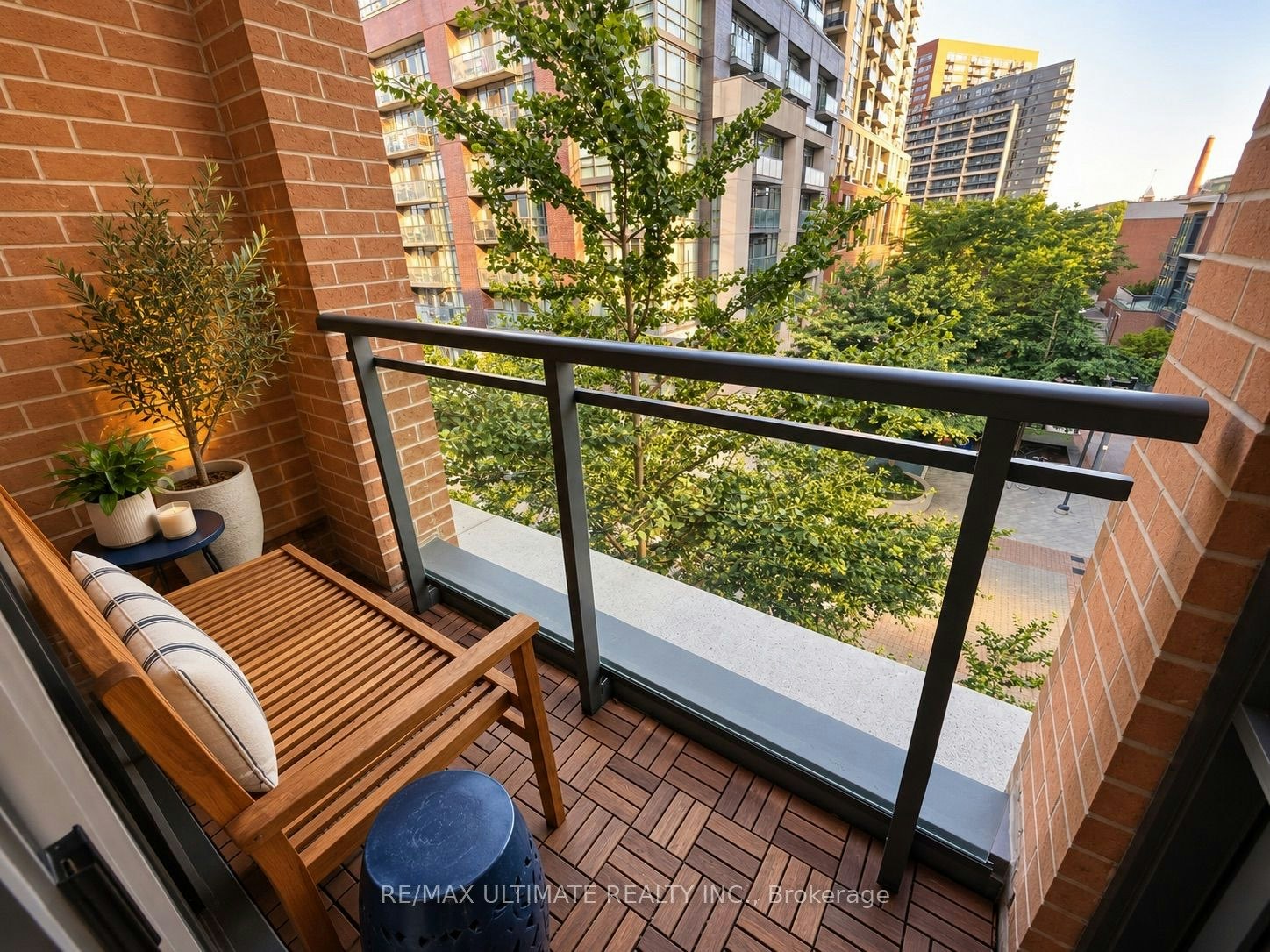N325-1169 Queen Street W, Toronto, ON, M6J 0A4 - 14