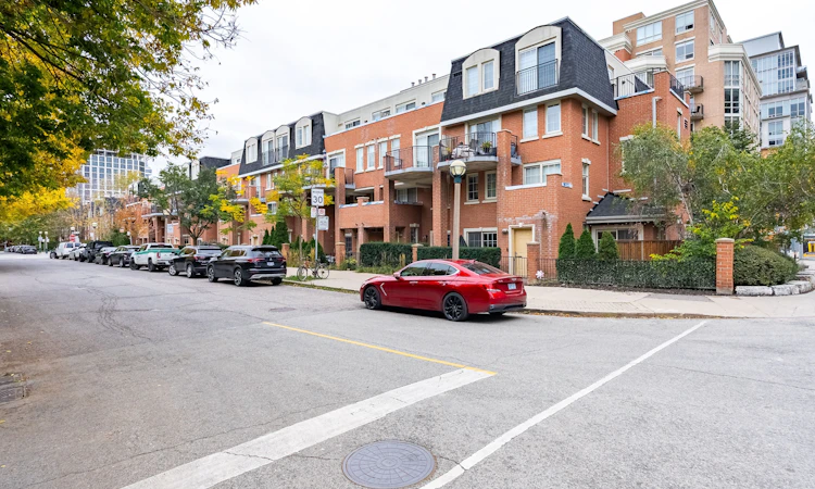 308-39 Shank Street