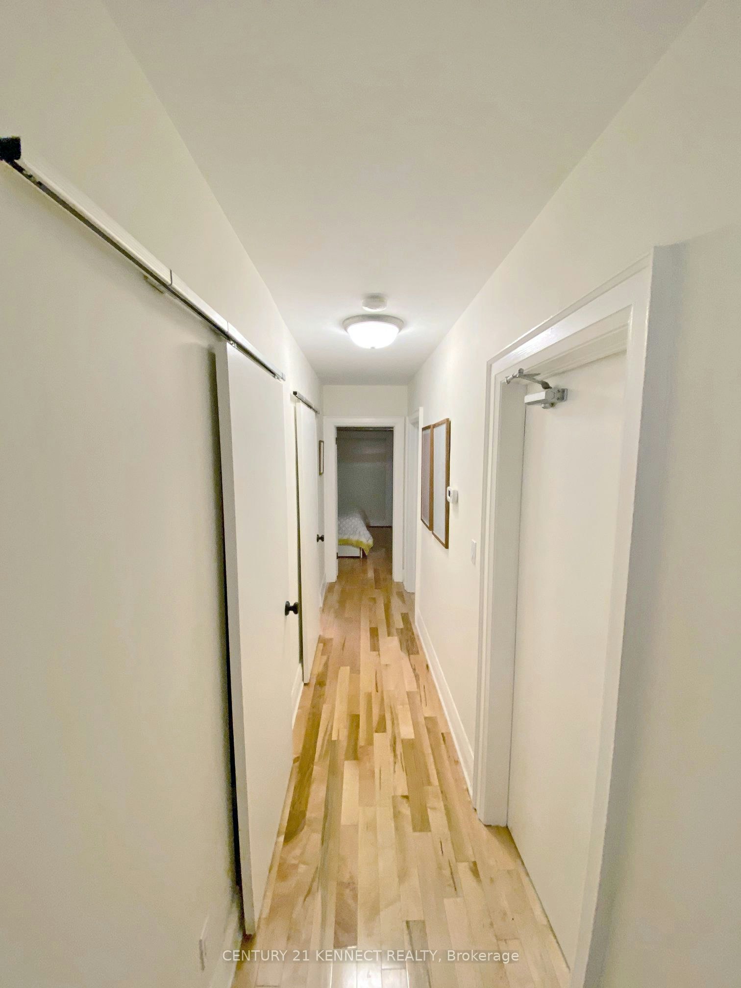 First Floor-279 St Clair Avenue E, Toronto, ON, M4T 1P3 - 12