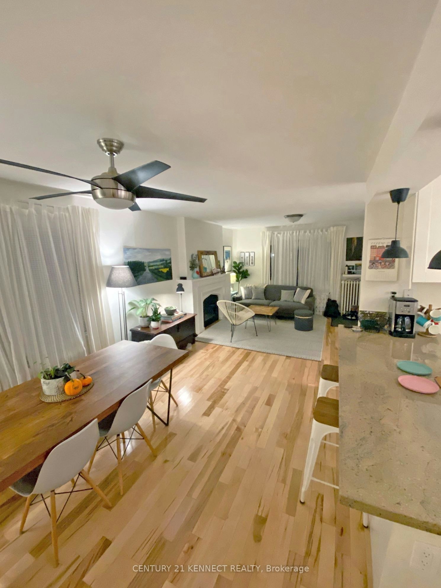 First Floor-279 St Clair Avenue E, Toronto, ON, M4T 1P3 - 7