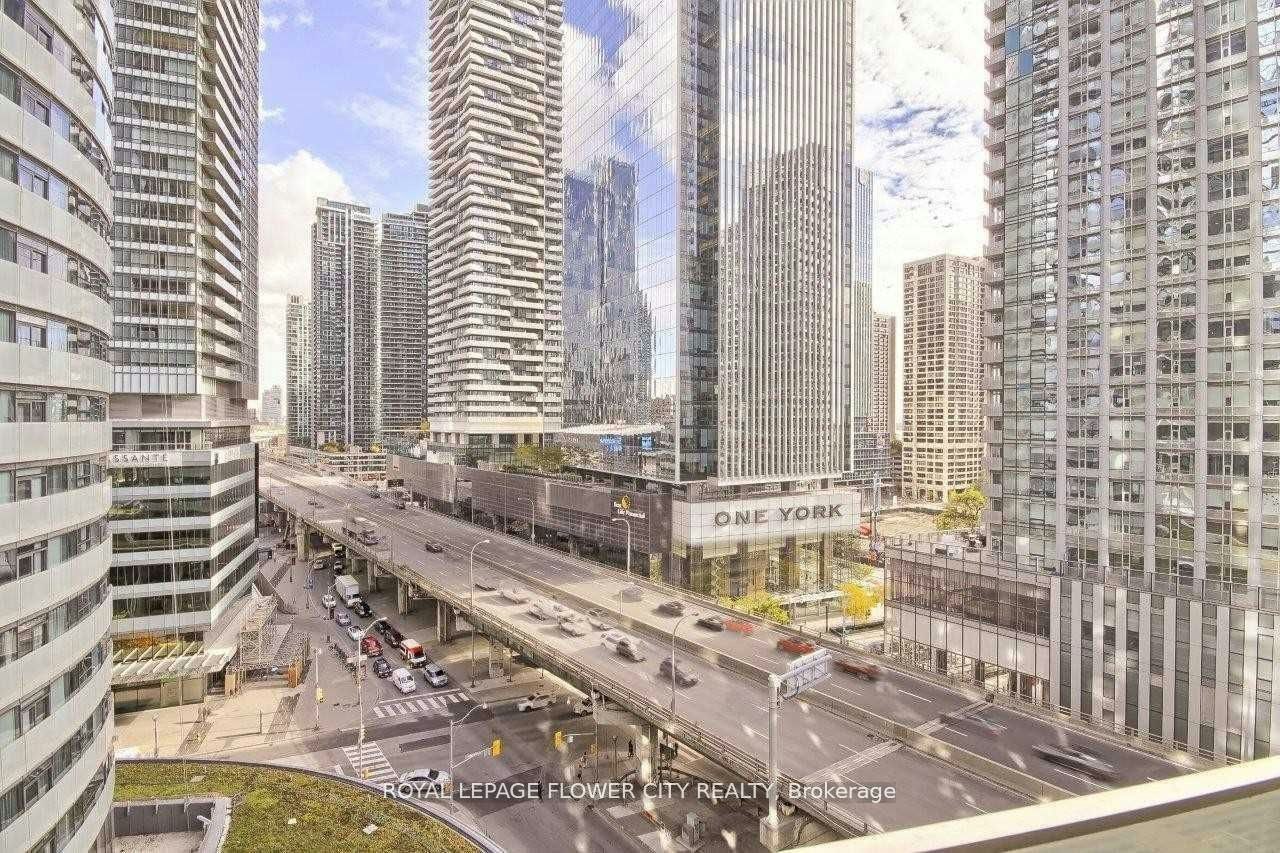 901-12 York Street, Toronto, ON, M5J 0A9 - 22