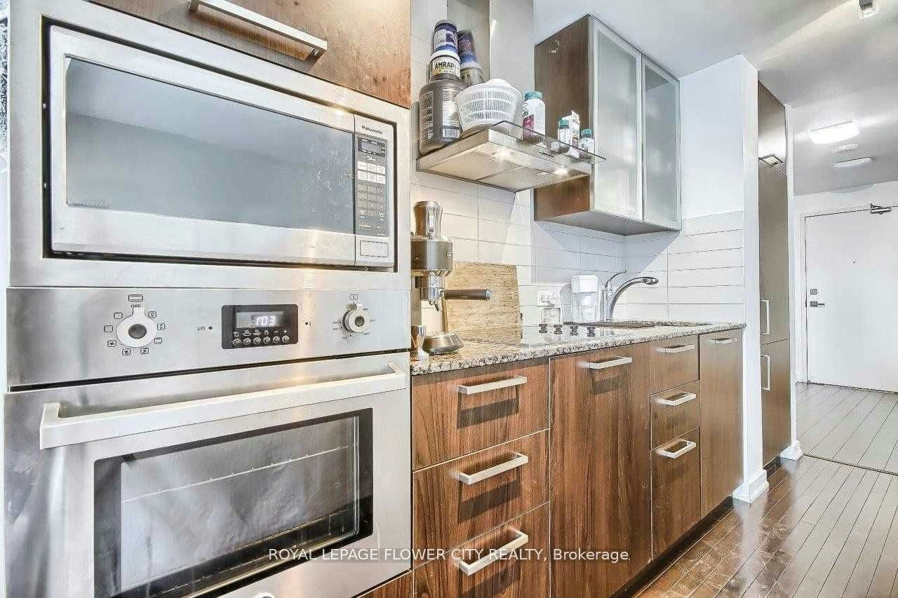 901-12 York Street, Toronto, ON, M5J 0A9 - 12