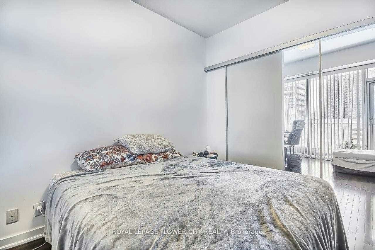 901-12 York Street, Toronto, ON, M5J 0A9 - 17