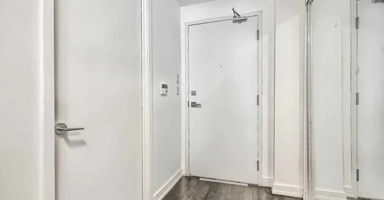 901-12 York Street, Toronto, ON, M5J 0A9 - 8