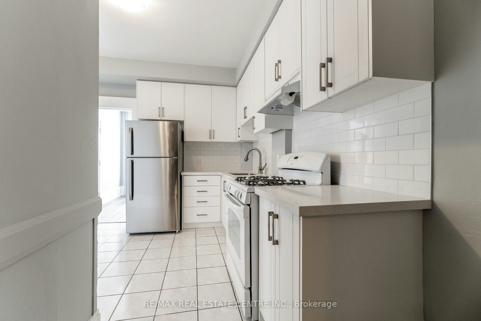 1-1413 Dundas Street, Toronto, ON, M6J 1Y4 - 14