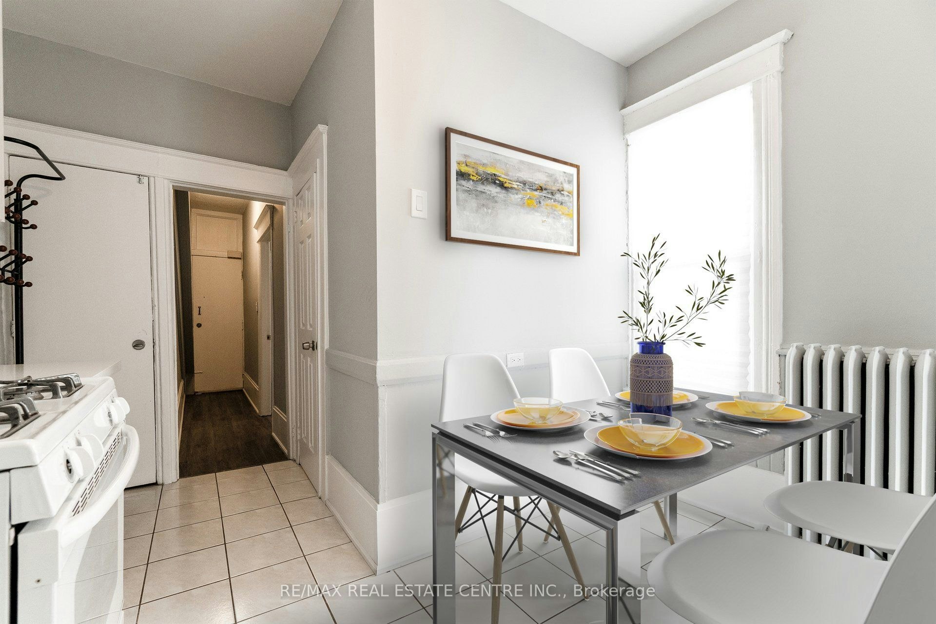 1-1413 Dundas Street, Toronto, ON, M6J 1Y4