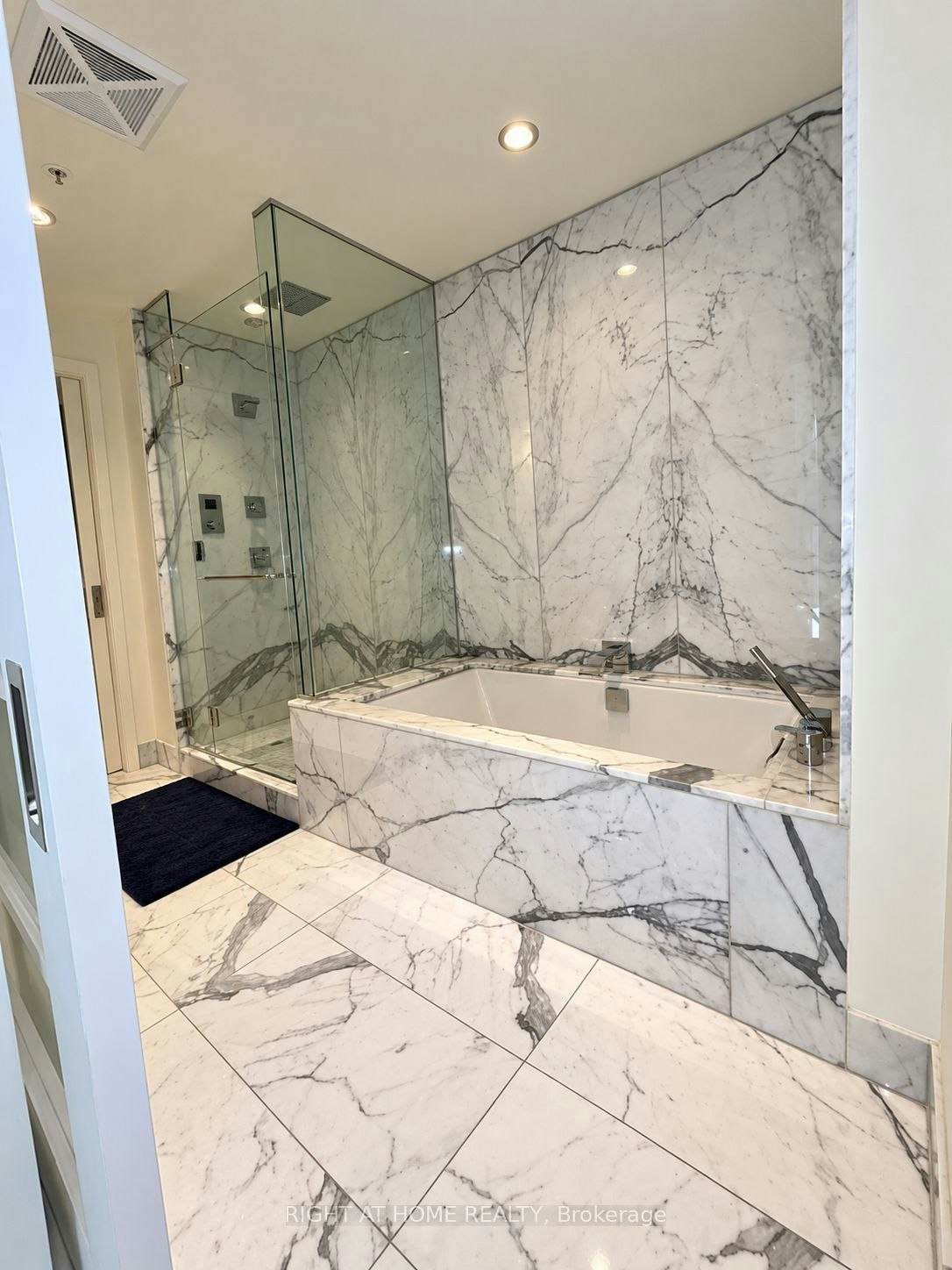 4102-180 University Avenue, Toronto, ON, M5H 0A2 - 11