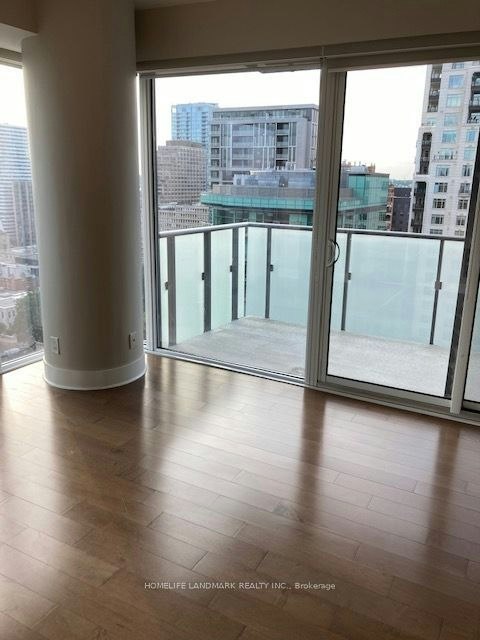 2107-65 St Mary Street, Toronto, ON, M5S 0A6 - 4