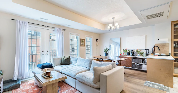 14-11 Niagara Street, Toronto, ON, M5V 3N9 - 14