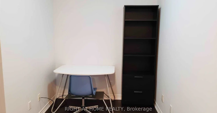 1510-761 Bay Street, Toronto, ON, M5G 2R2 - 4