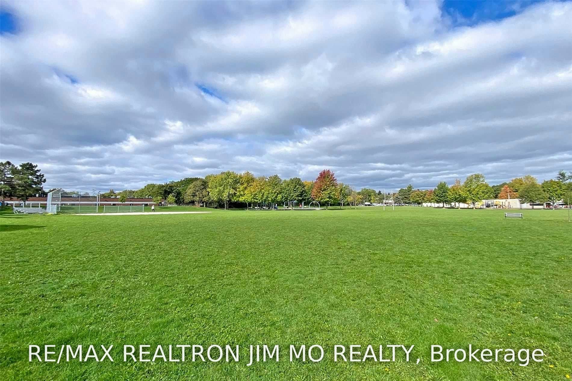 Ground-153 Hollyberry Trail, Toronto, ON, M2H 2P2 - 25