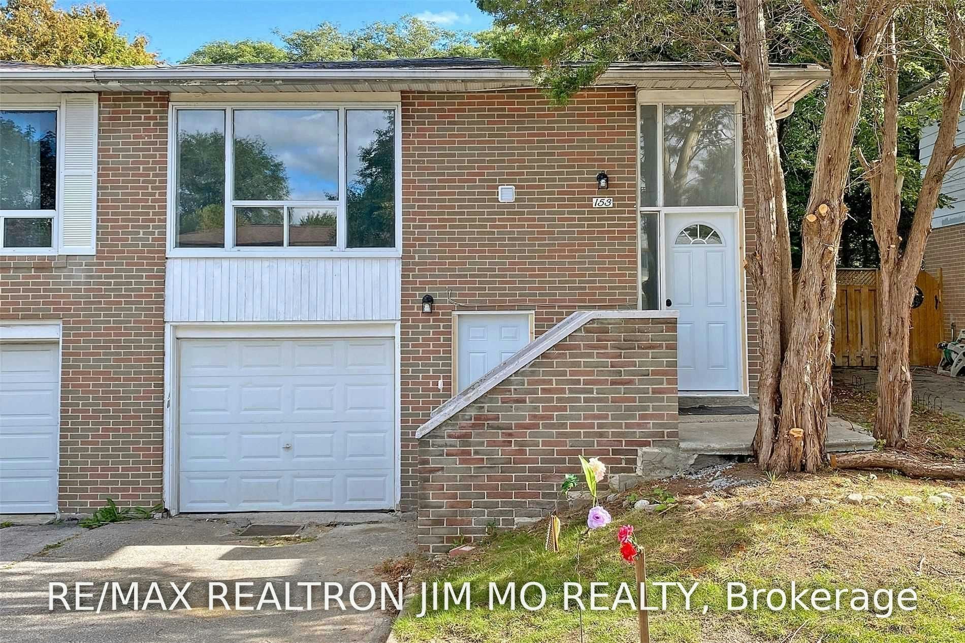 Ground-153 Hollyberry Trail, Toronto, ON, M2H 2P2