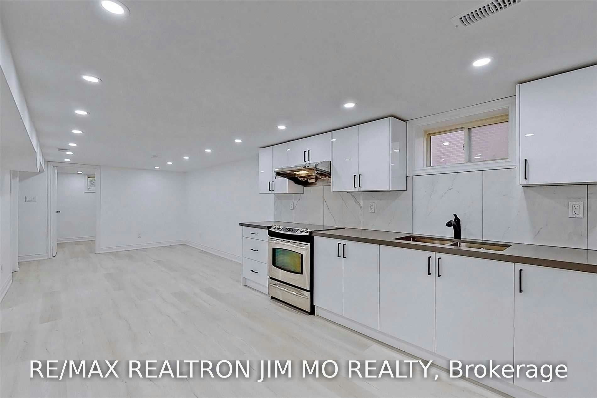 Ground-153 Hollyberry Trail, Toronto, ON, M2H 2P2 - 5