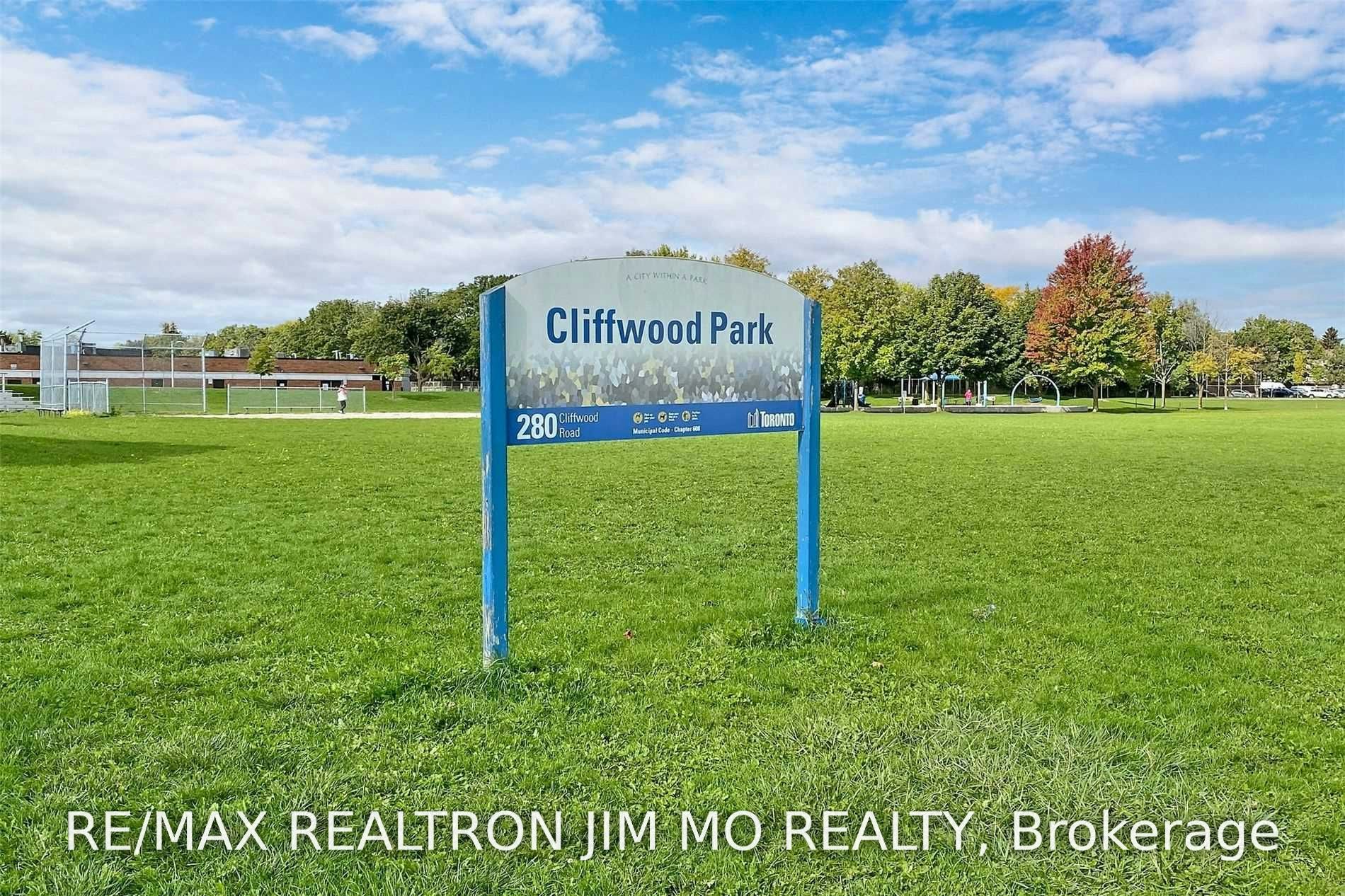 Ground-153 Hollyberry Trail, Toronto, ON, M2H 2P2 - 24