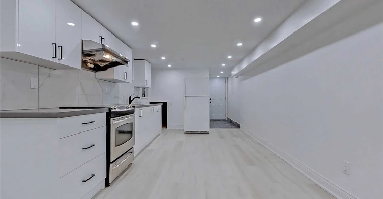 Ground-153 Hollyberry Trail, Toronto, ON, M2H 2P2 - 6