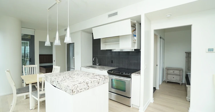 3510-101 Charles Street E, Toronto, ON, M4Y 0A9 - 9
