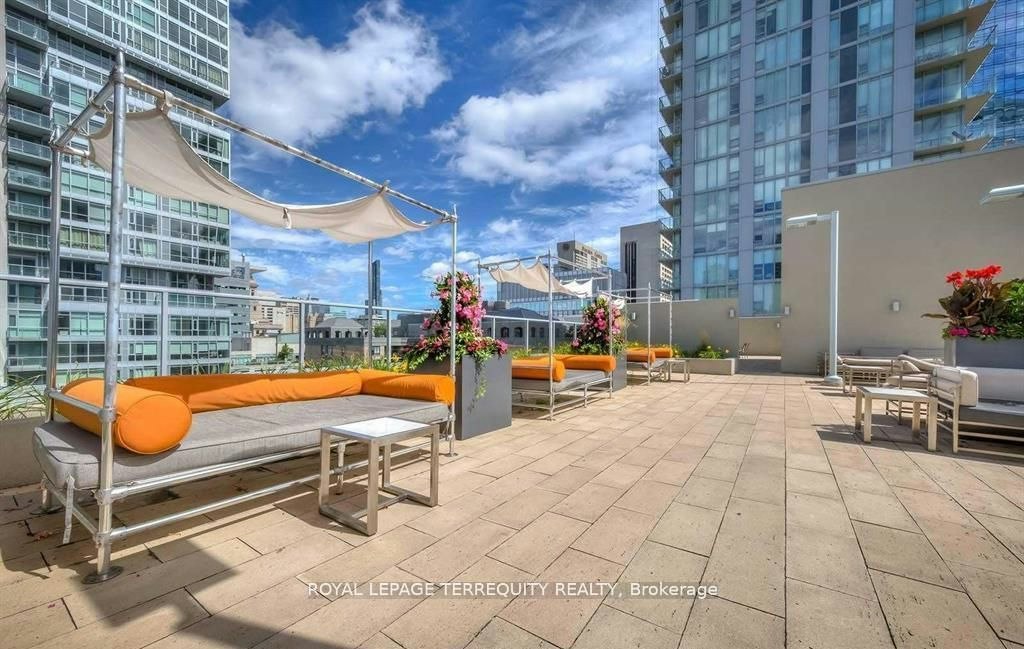 505-126 Simcoe Street, Toronto, ON, M5H 4E6 - 39
