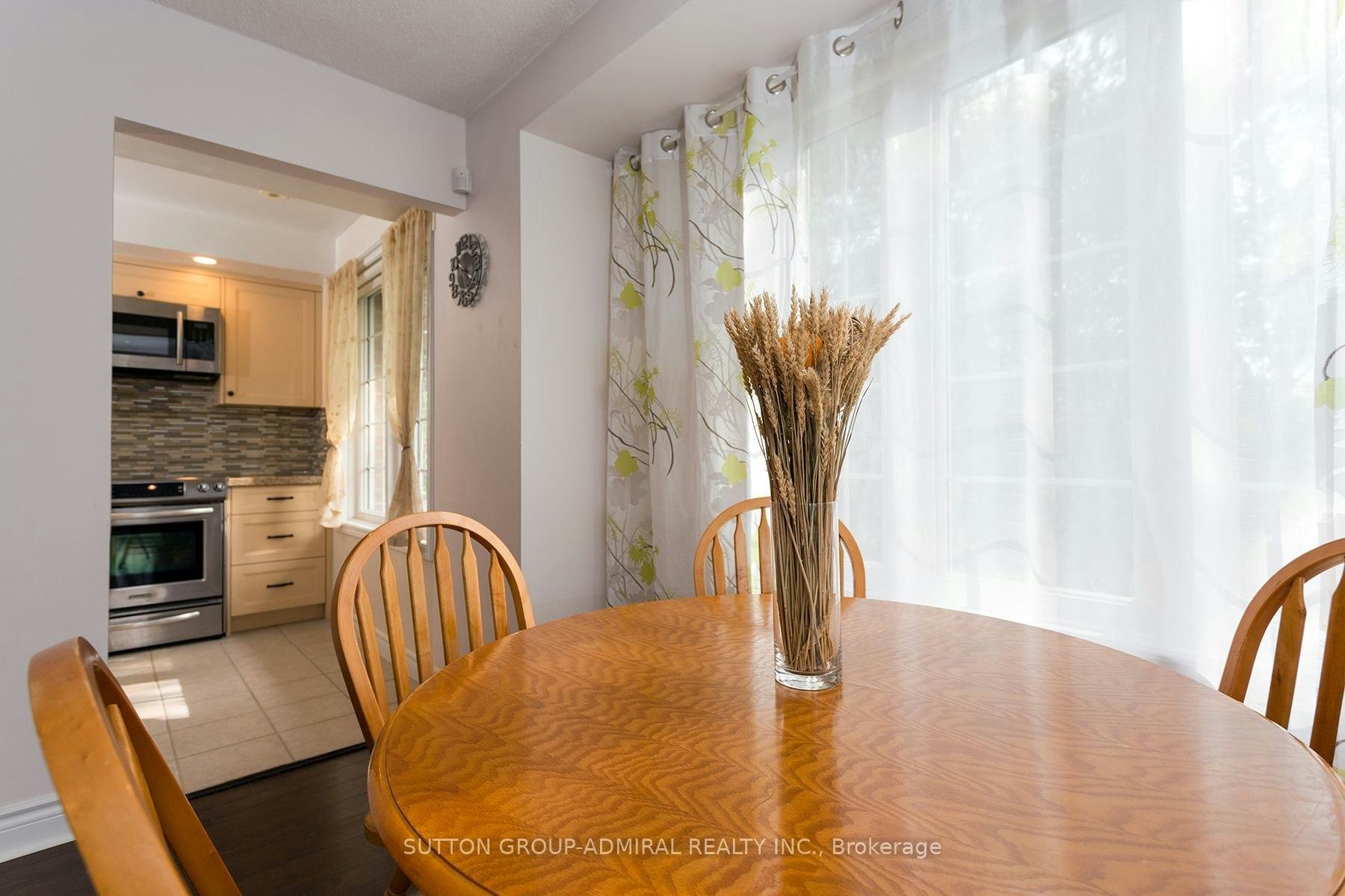 1-285 Antibes Drive N, Toronto, ON, M2R 3X9 - 8