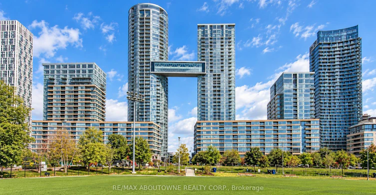 3608-15 Iceboat Terrace, Toronto, ON, M5V 4A5