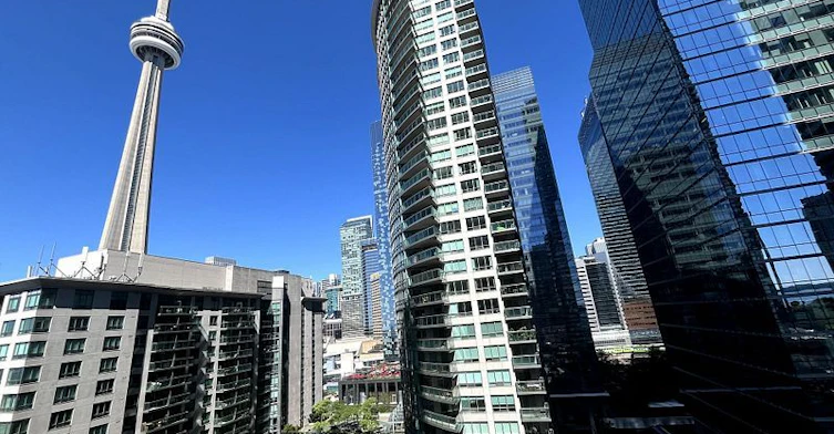 1706-19 Grand Trunk Crescent, Toronto, ON, M5J 3A3