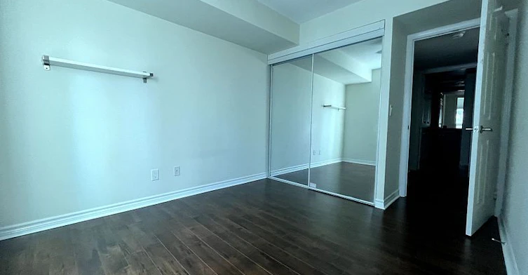 1706-19 Grand Trunk Crescent, Toronto, ON, M5J 3A3 - 9