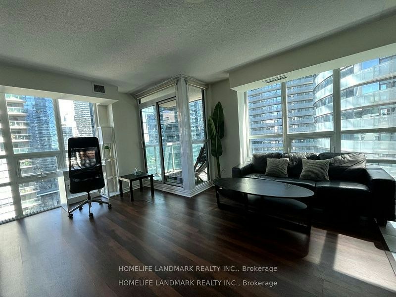 1706-19 Grand Trunk Crescent, Toronto, ON, M5J 3A3 - 4