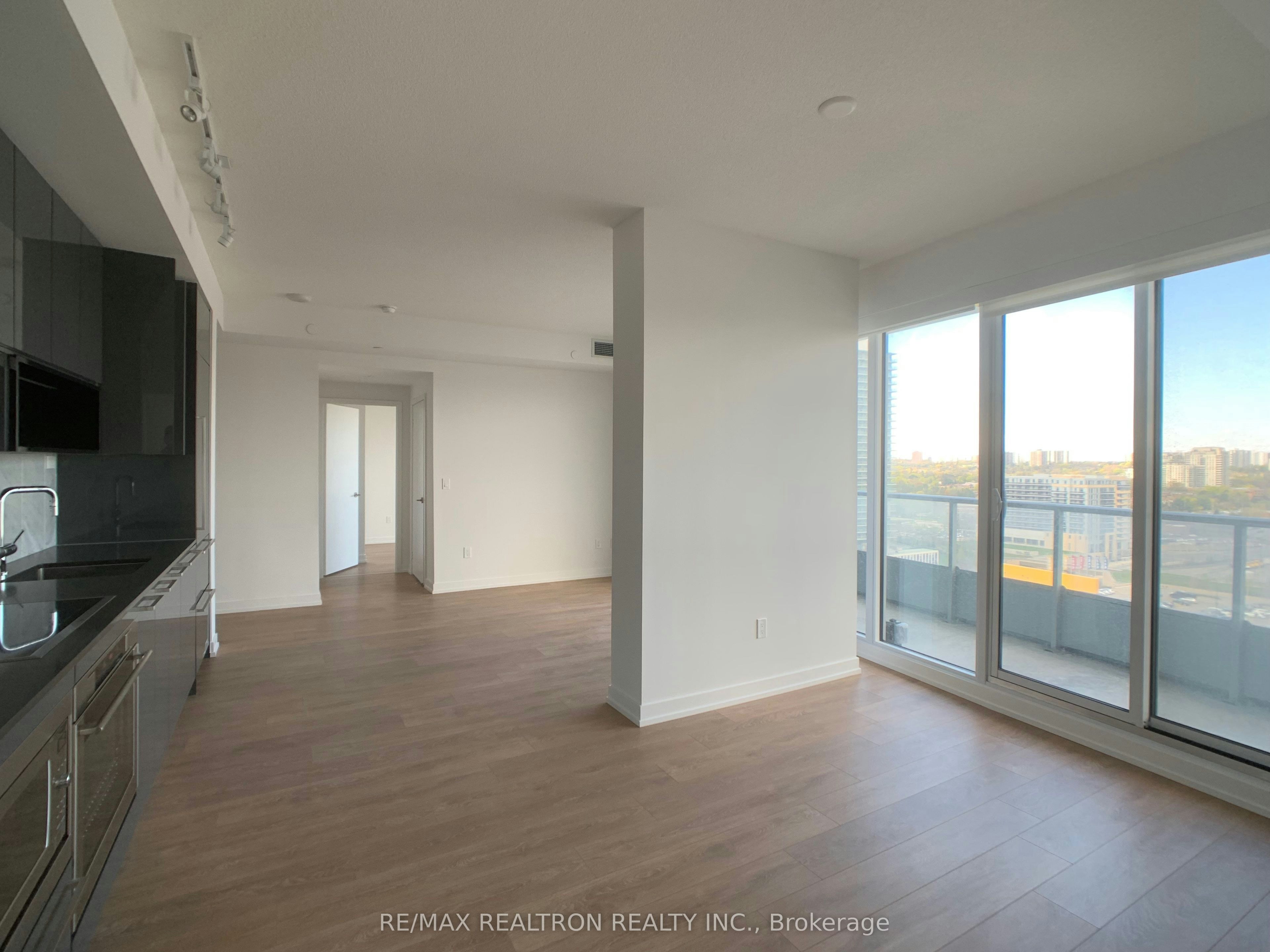 1102-117 Mcmahon Drive, Toronto, ON, M2K 0E4 - 5