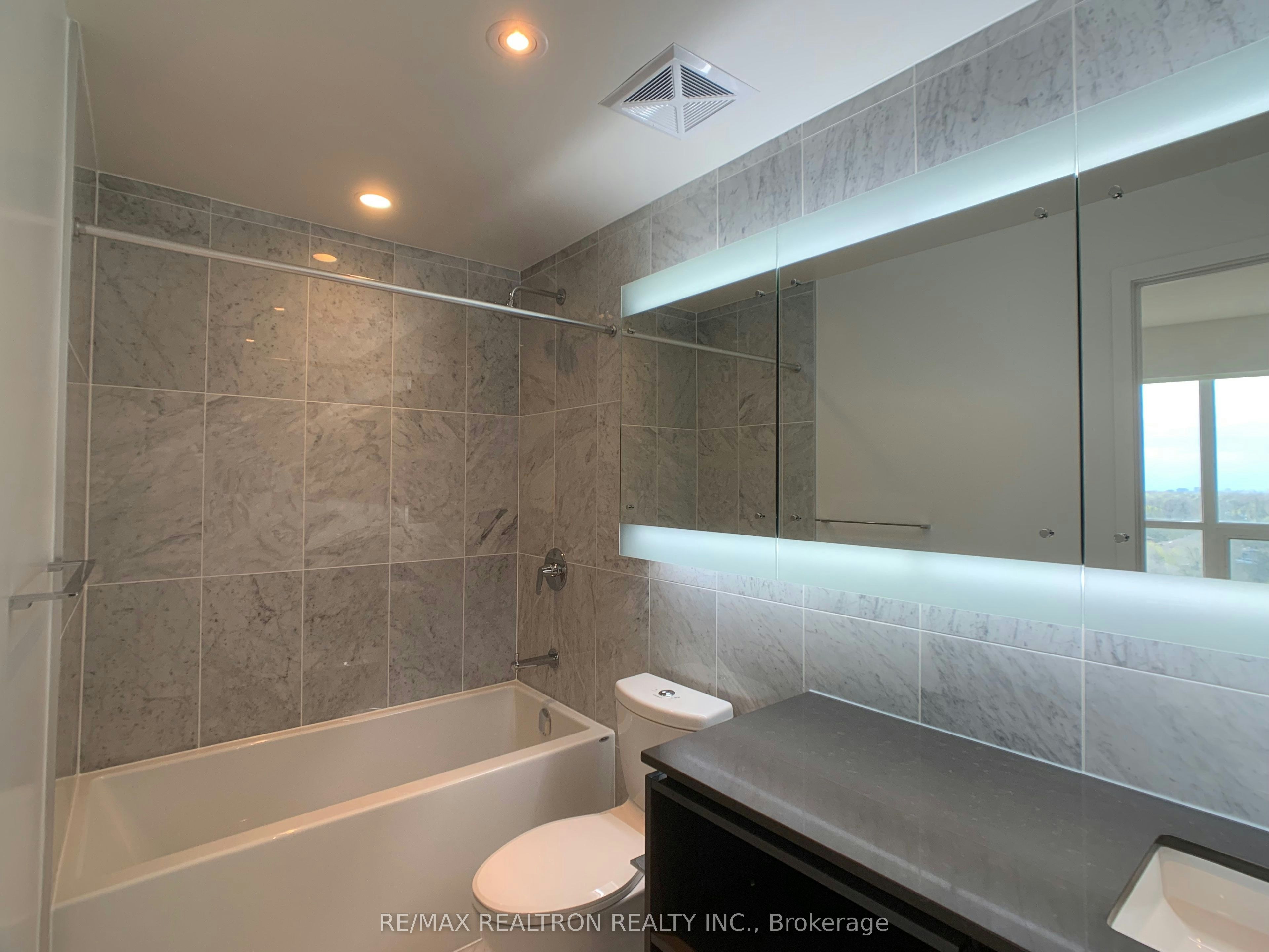 1102-117 Mcmahon Drive, Toronto, ON, M2K 0E4 - 10