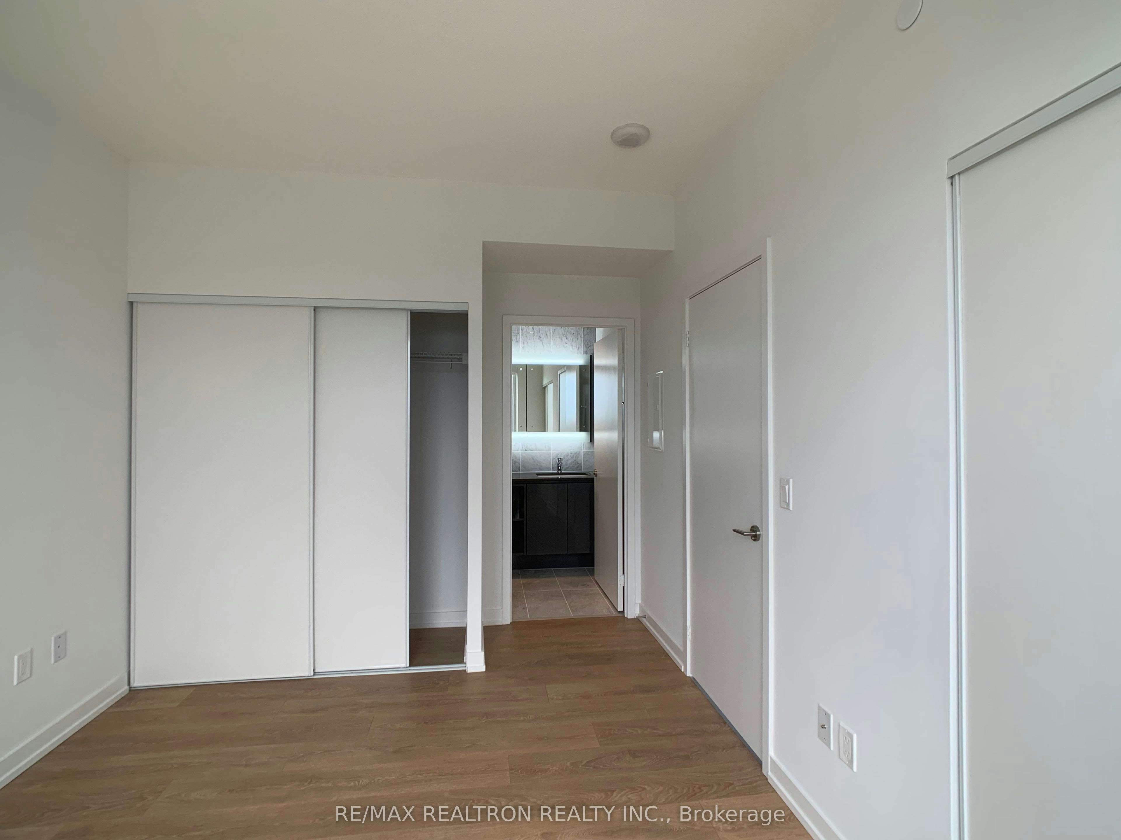 1102-117 Mcmahon Drive, Toronto, ON, M2K 0E4 - 7