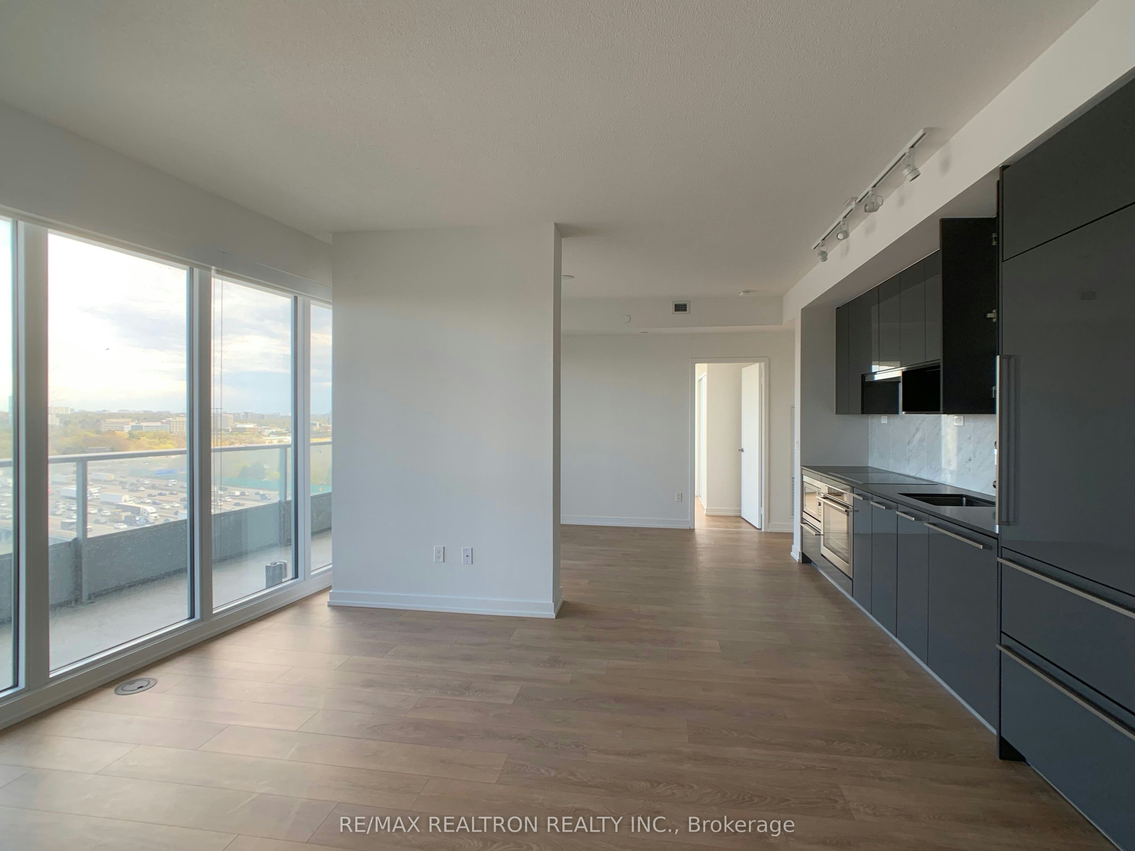 1102-117 Mcmahon Drive, Toronto, ON, M2K 0E4 - 4