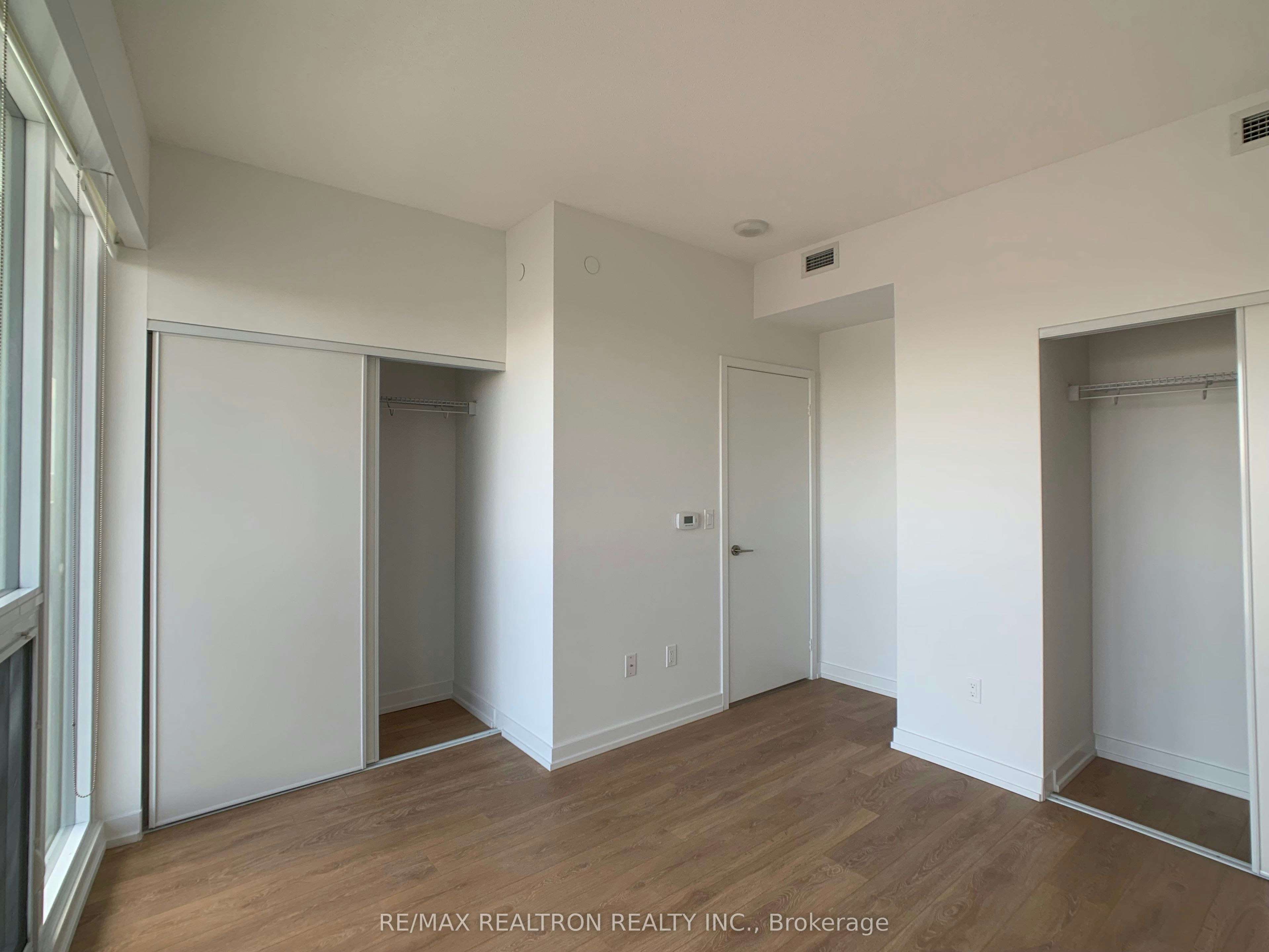 1102-117 Mcmahon Drive, Toronto, ON, M2K 0E4 - 2