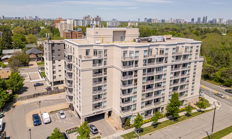 609-4200 Bathurst Street