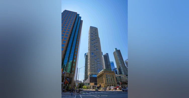4004-88 Harbour Street, Toronto, ON, M5J 1B7