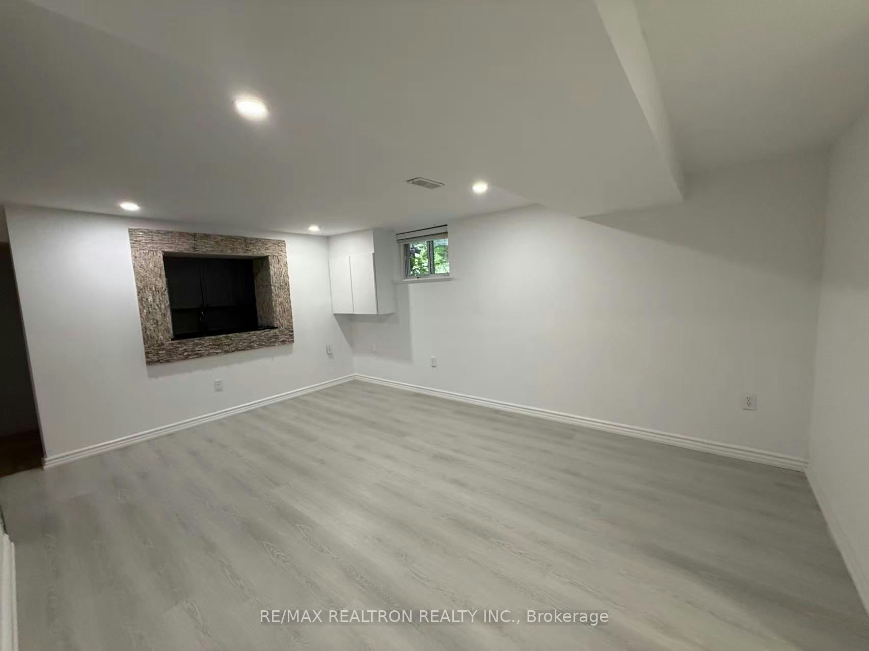 BSMT-223 Pleasant Avenue, Toronto, ON, M2M 1M6