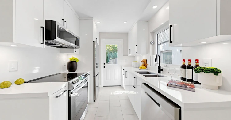 351 Fairlawn Avenue, Toronto, ON, M5M 1T5 - 6