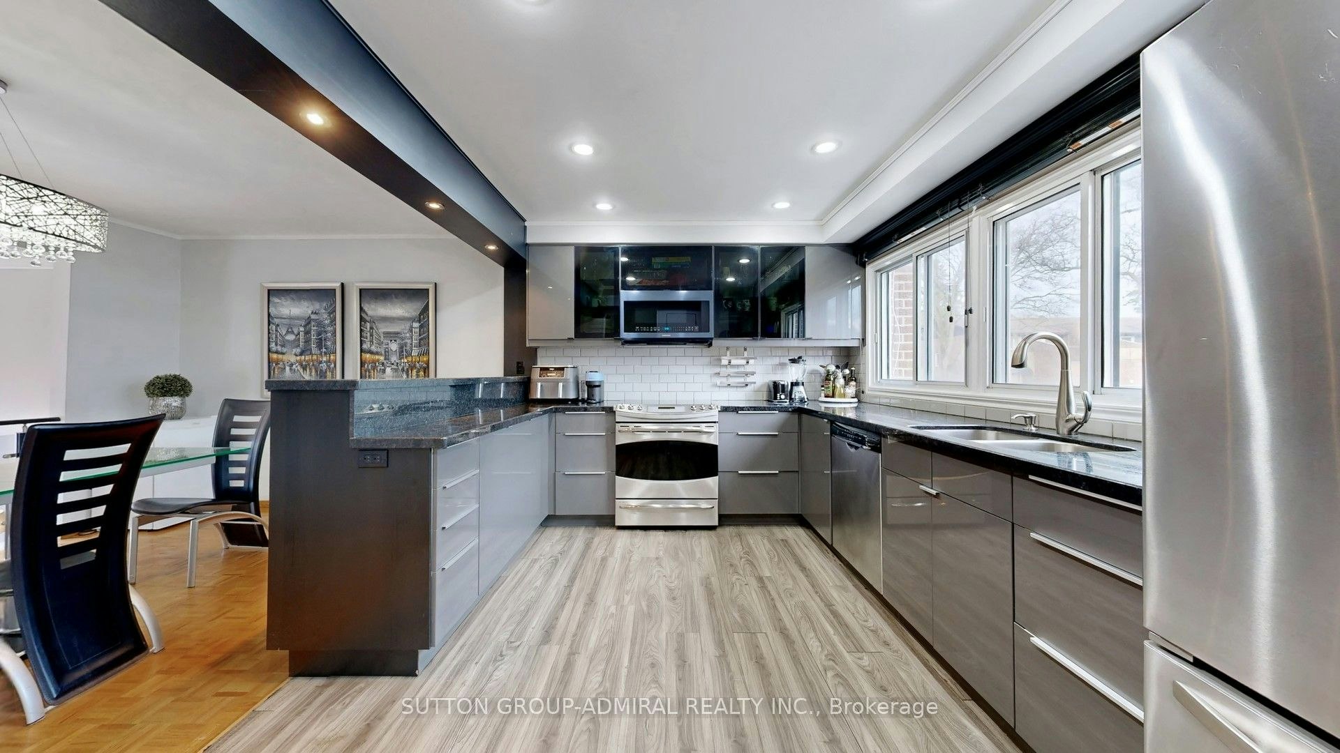 4 Dove Hawk Way, Toronto, ON, M2R 3M2