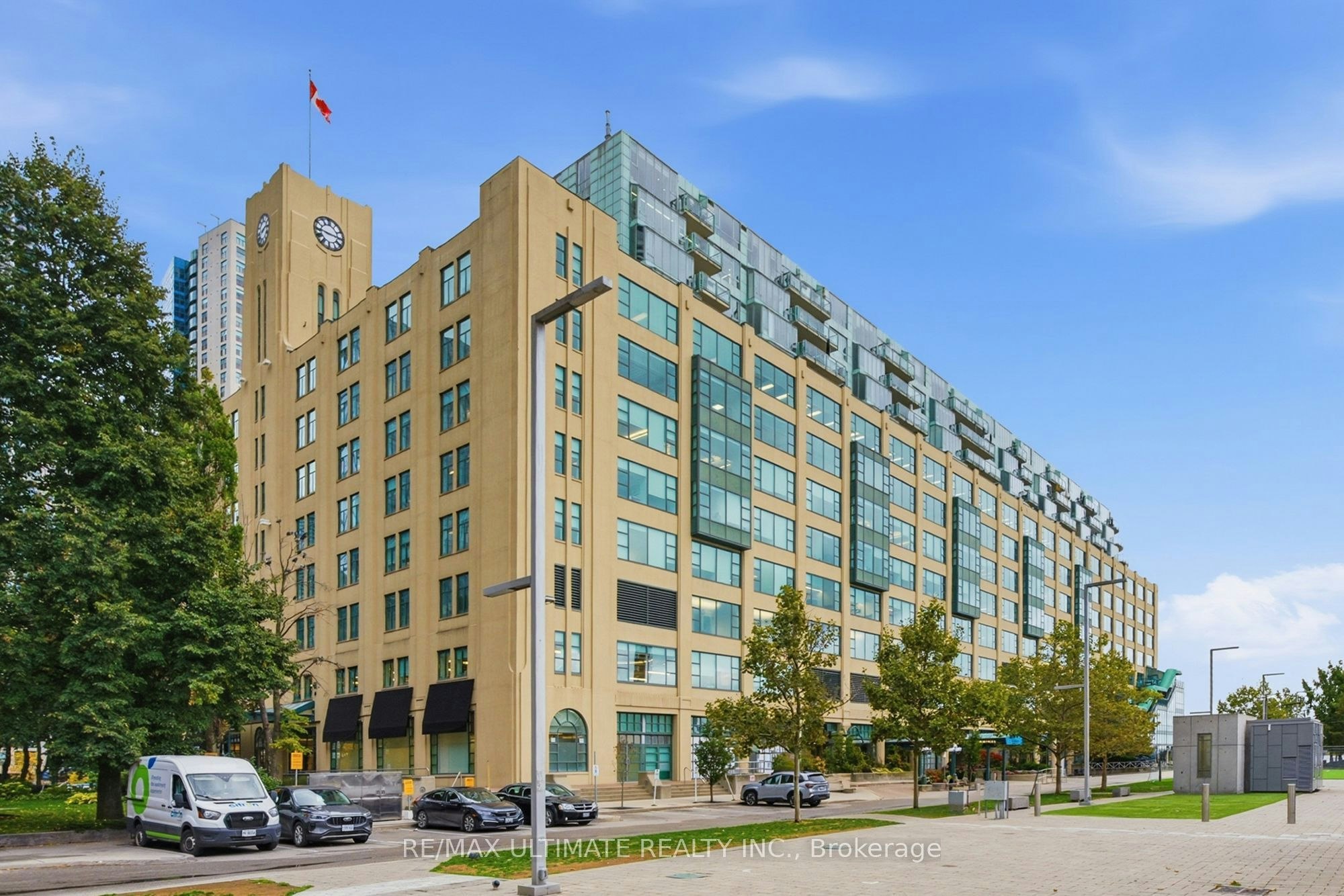 1105-211 Queens Quay W, Toronto, ON, M5J 2M6