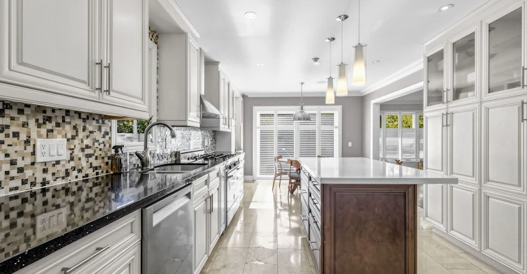 481 Cranbrooke Avenue, Toronto, ON, M5M 1N6 - 18