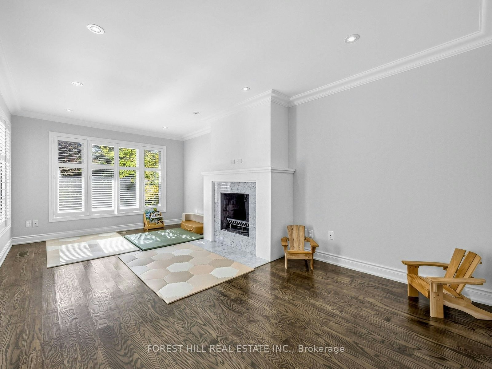 481 Cranbrooke Avenue, Toronto, ON, M5M 1N6 - 9