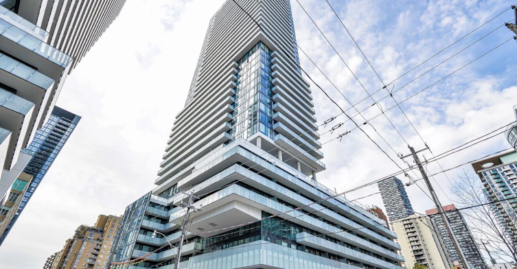 2211-161 Roehampton Avenue, Toronto, ON, M4P 0C8