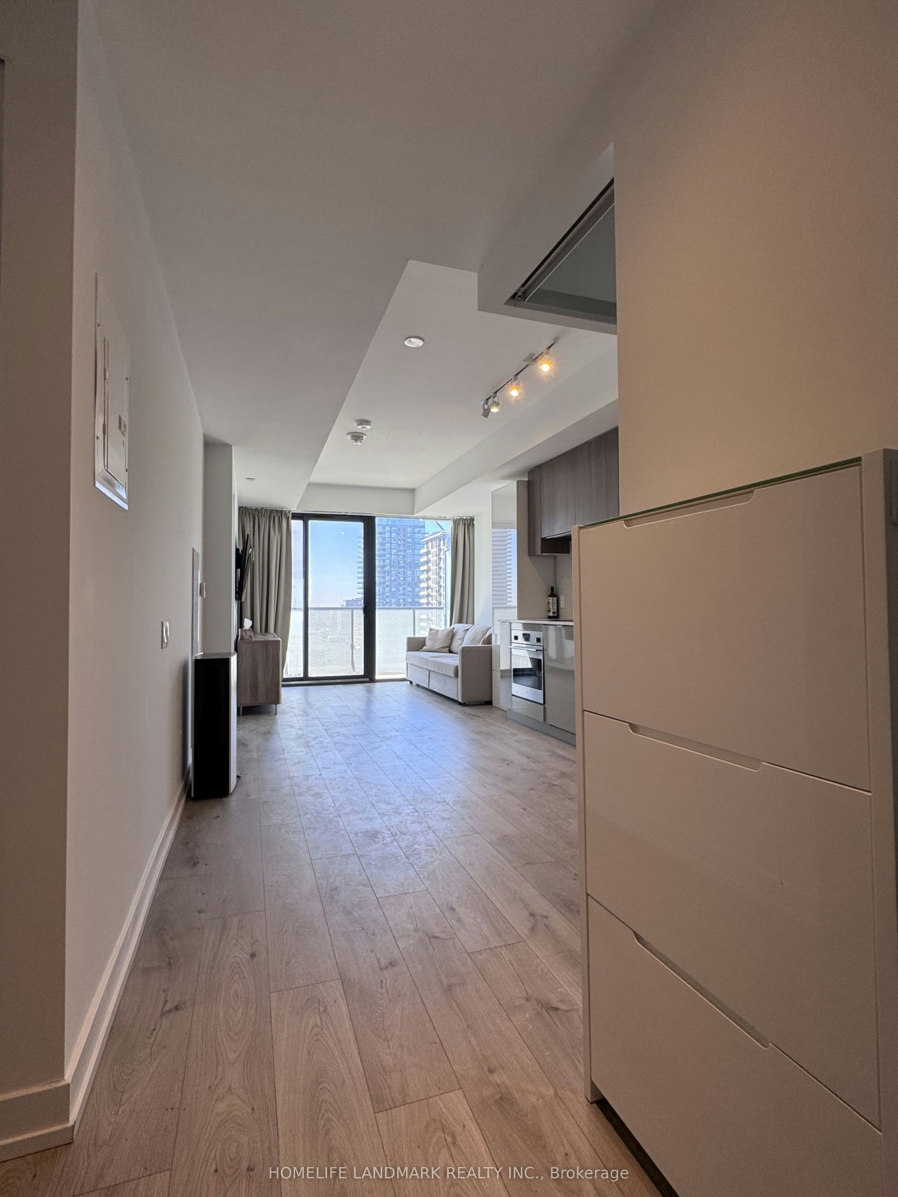 2211-161 Roehampton Avenue, Toronto, ON, M4P 0C8 - 4