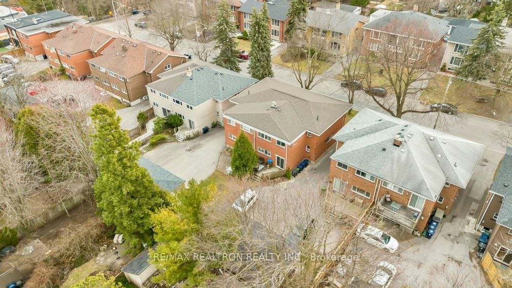 Upper-280 Glenforest Road, Toronto, ON, M4N 2A4 - 23