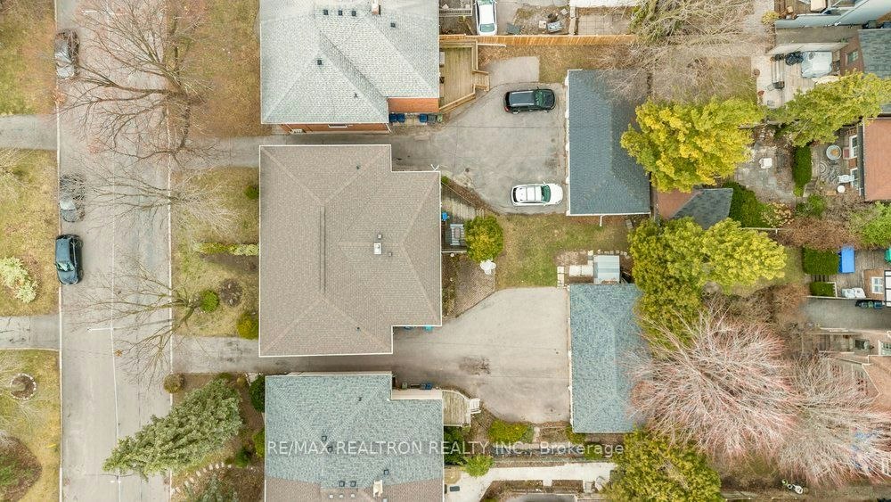 Upper-280 Glenforest Road, Toronto, ON, M4N 2A4 - 25