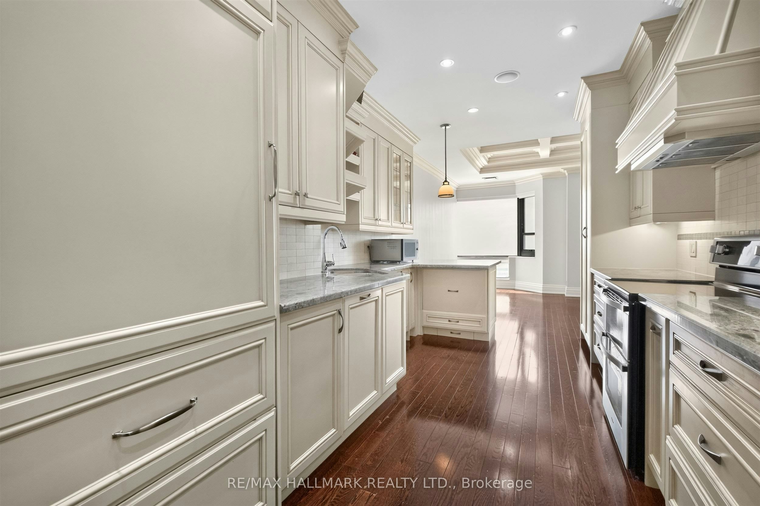 PH1-1166 Bay Street, Toronto, ON, M5S 2X8 - 23