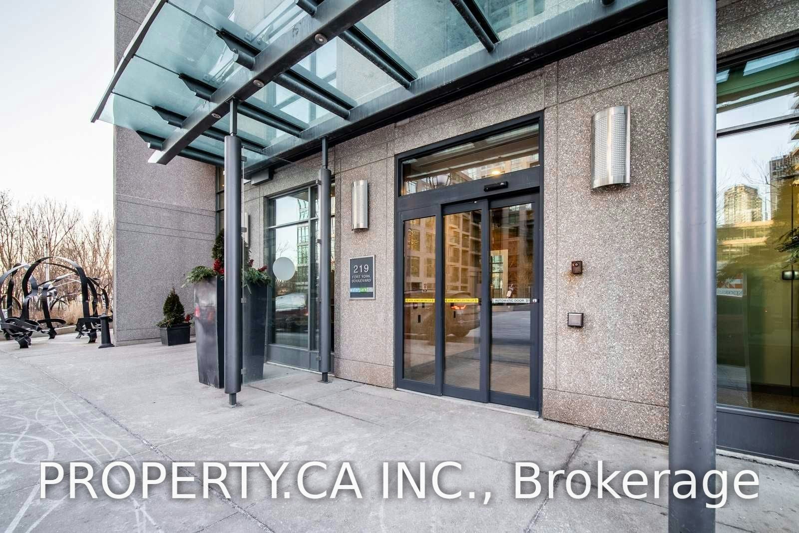 318-219 Fort York Boulevard, Toronto, ON, M5V 4A2 - 23